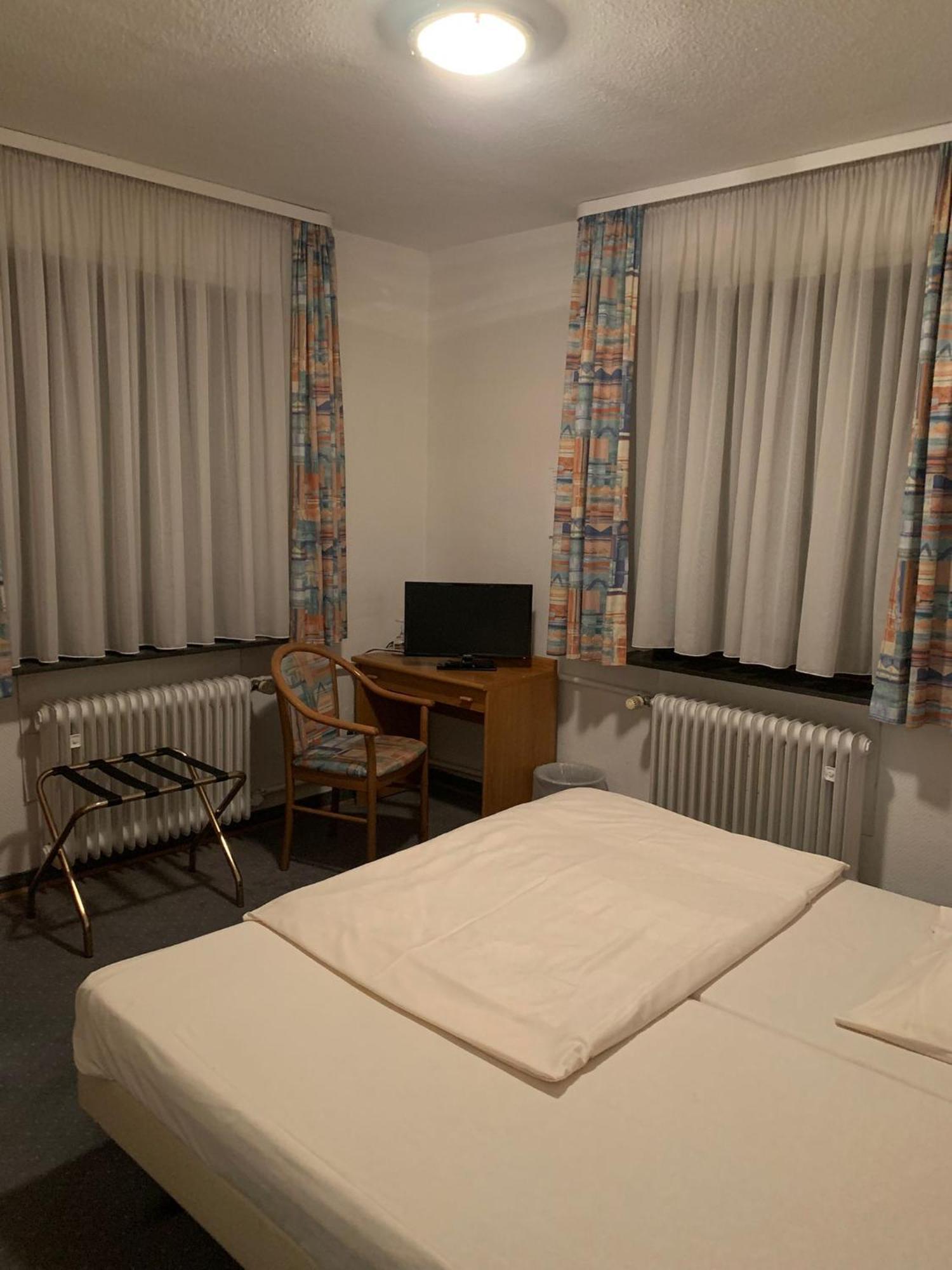 Waldhotel Hensel'S Felsenkeller Frankfurt am Main ภายนอก รูปภาพ
